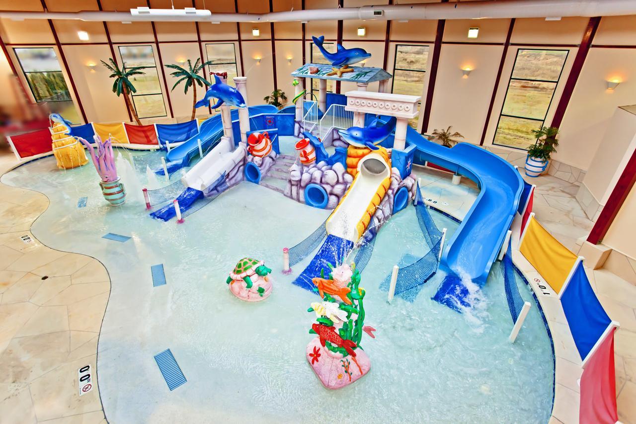 Grand Marquis Waterpark Hotel & Suites Wisconsin Dells Exterior foto